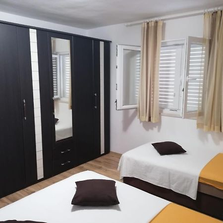 Apartment Slavica Trogir Exterior foto