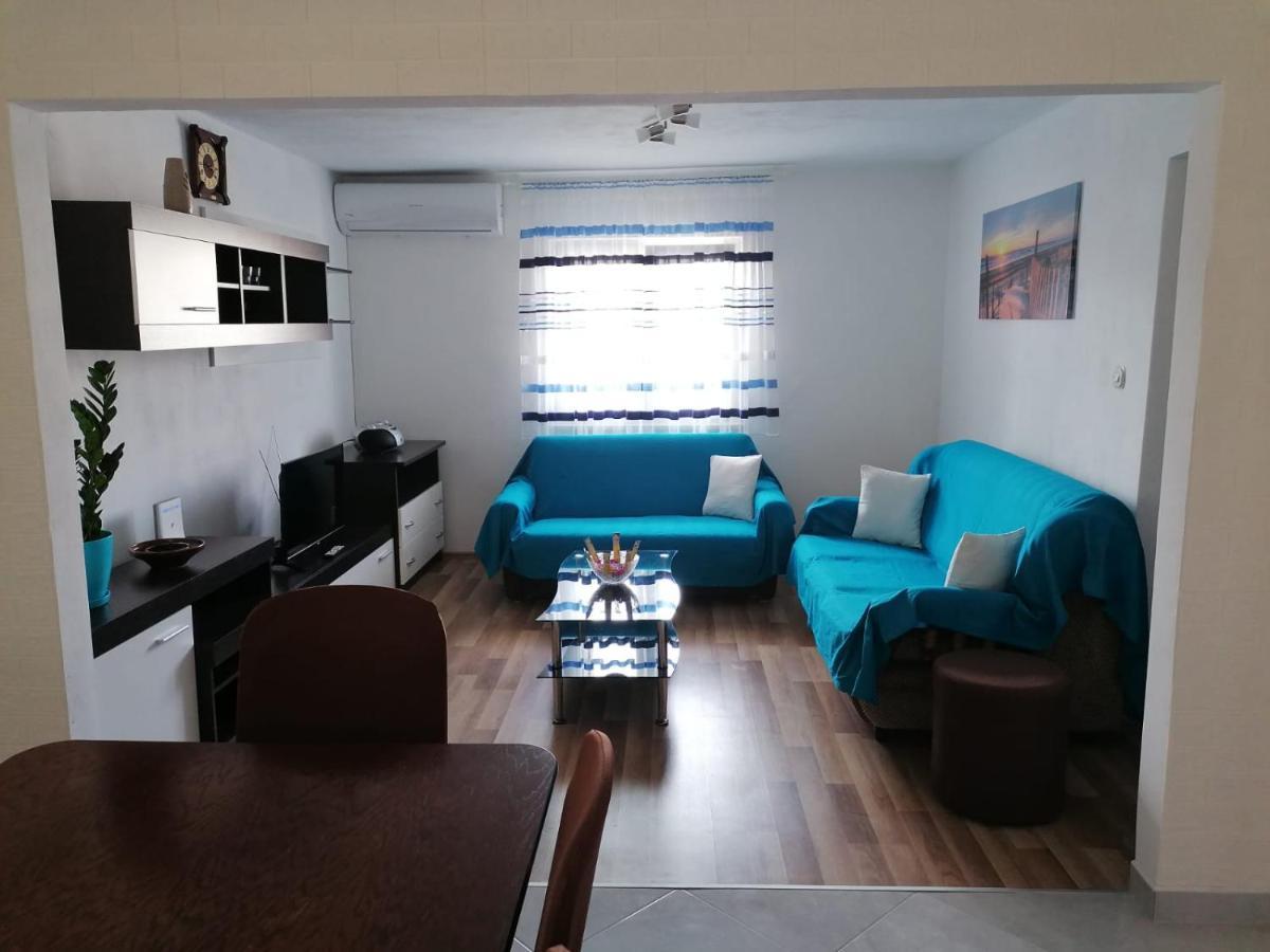 Apartment Slavica Trogir Exterior foto