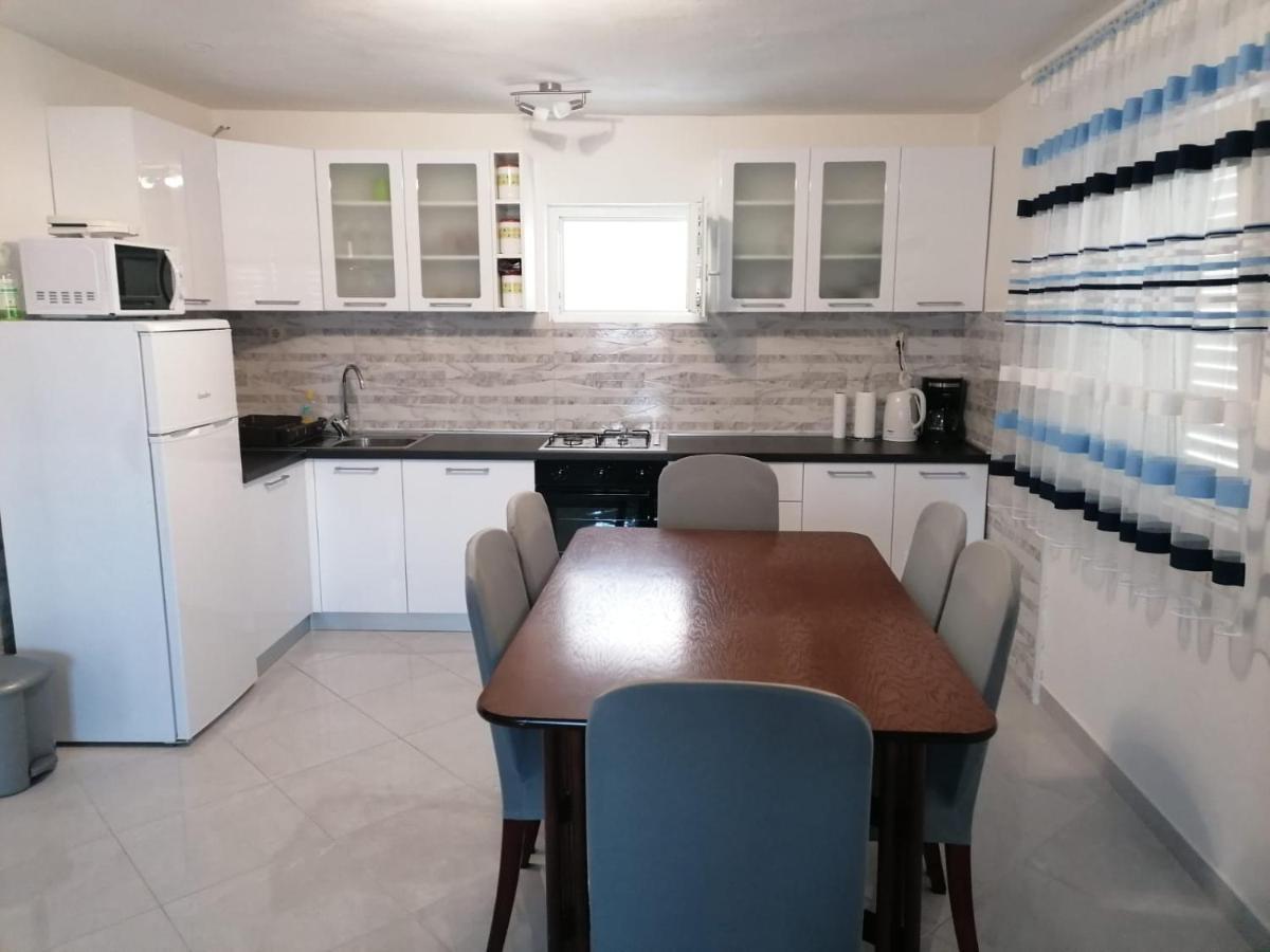 Apartment Slavica Trogir Exterior foto
