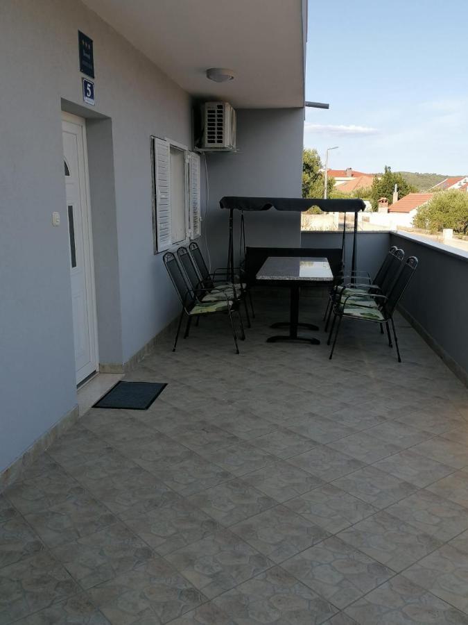Apartment Slavica Trogir Exterior foto