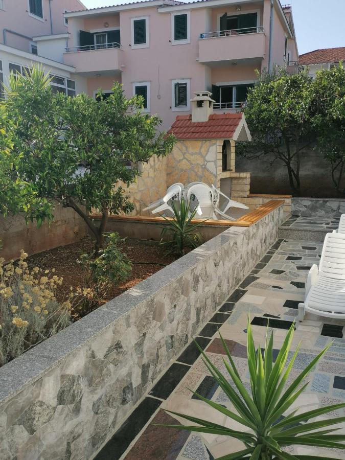 Apartment Slavica Trogir Exterior foto